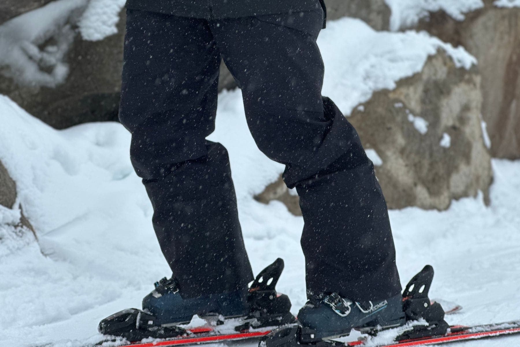 arcteryx-sentinel-relaxed-pant-featured