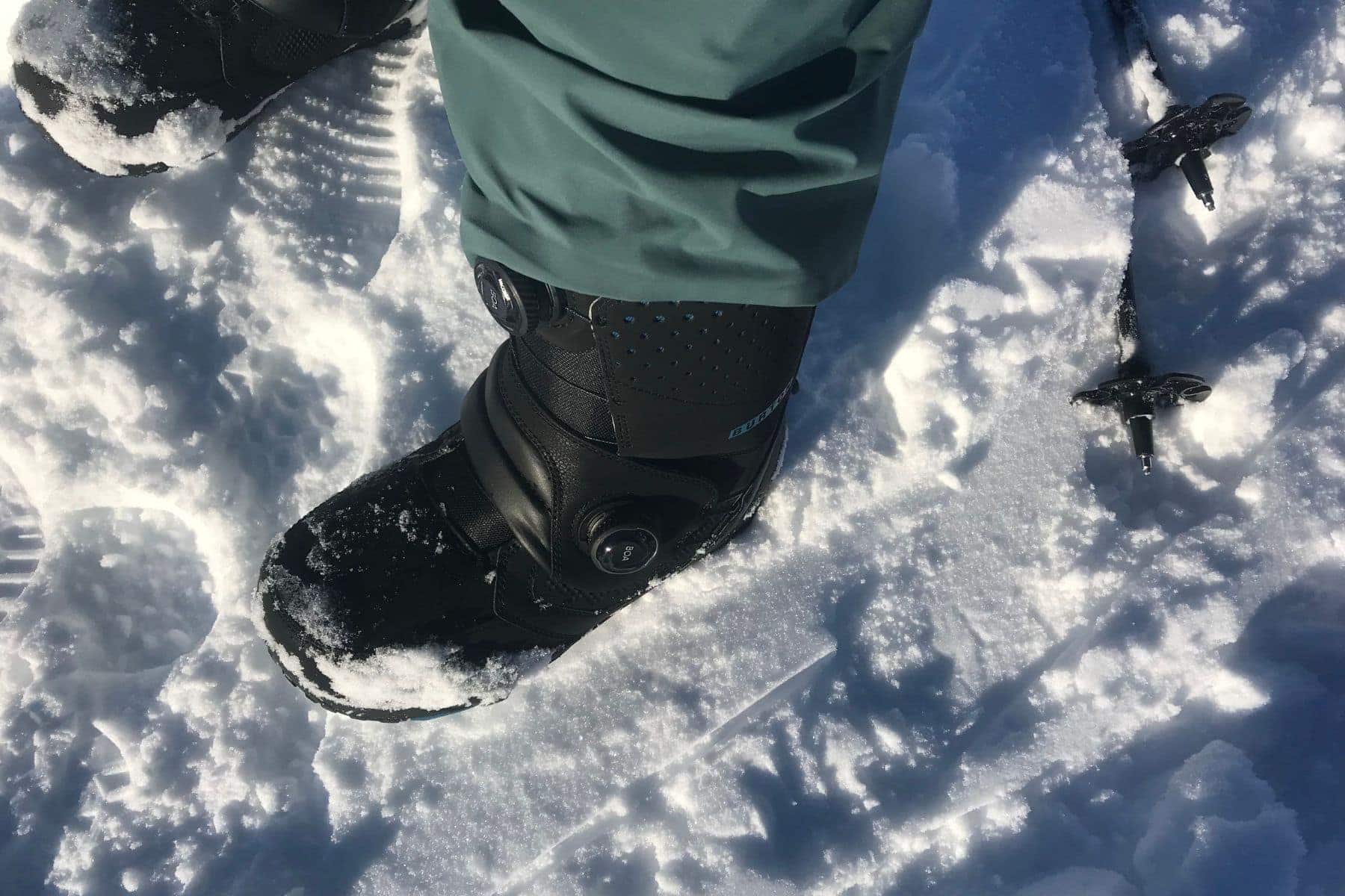 burton-photon-step-on-boots-at-snow