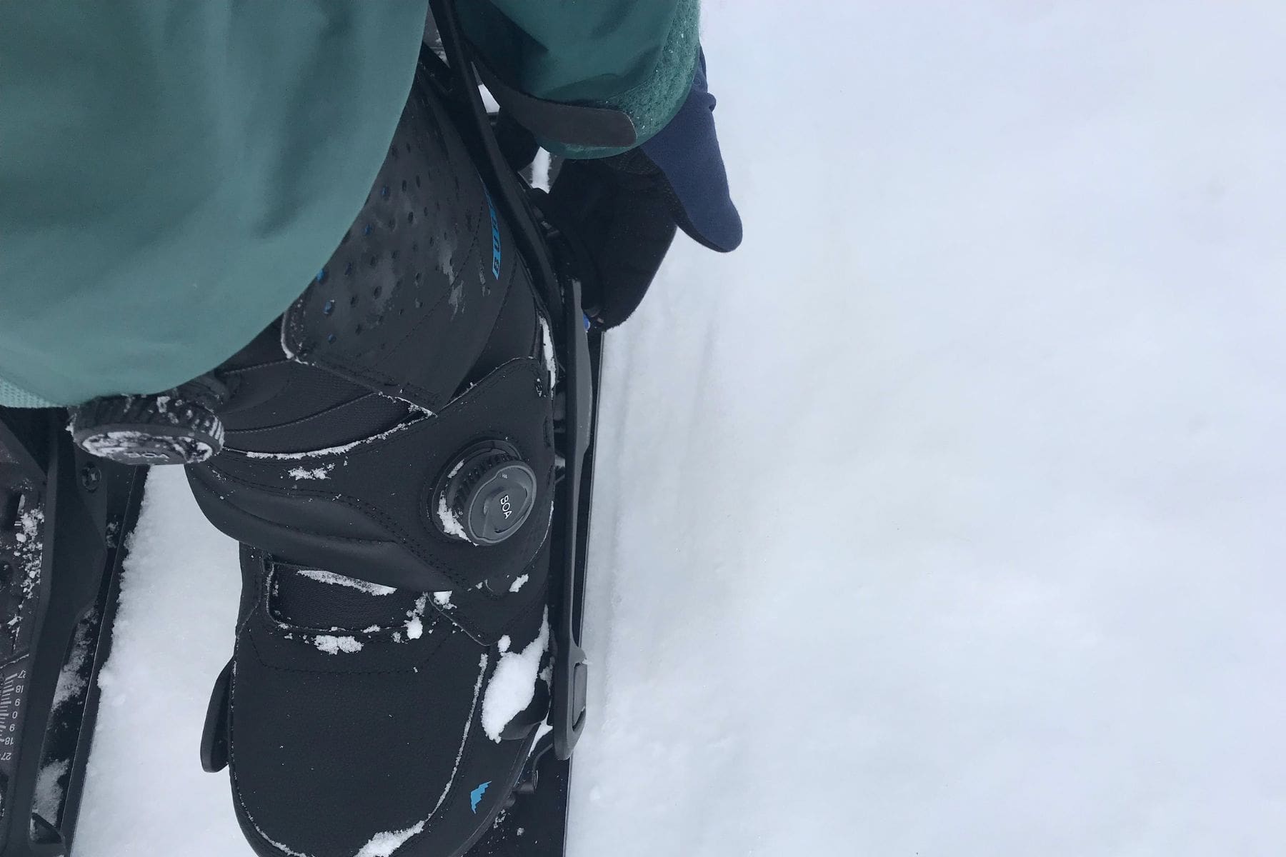 burton-step-on-splitboard-bindings-release-lever