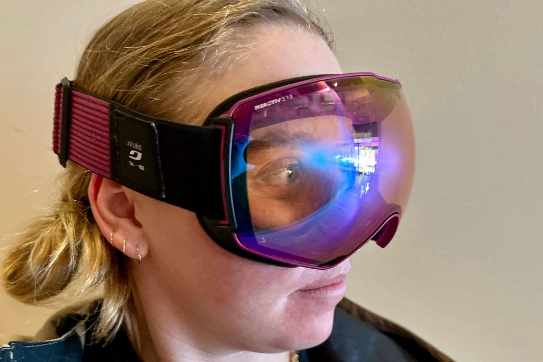 julbo-lightyear-ski-and-snowboarding-goggles-transparent