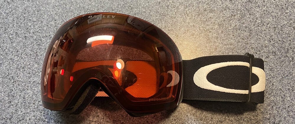oakley-flight-deck-goggles-xm-size-e1611823519760.jpg
