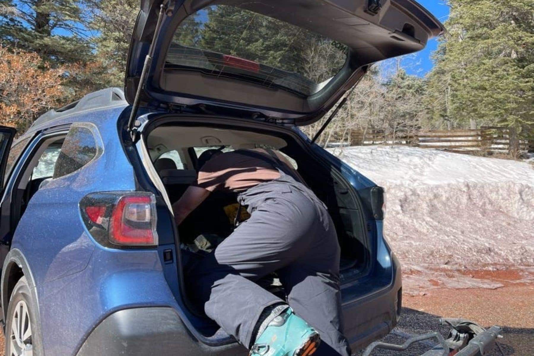 outdoor-research-snowcrew-freedom-movement