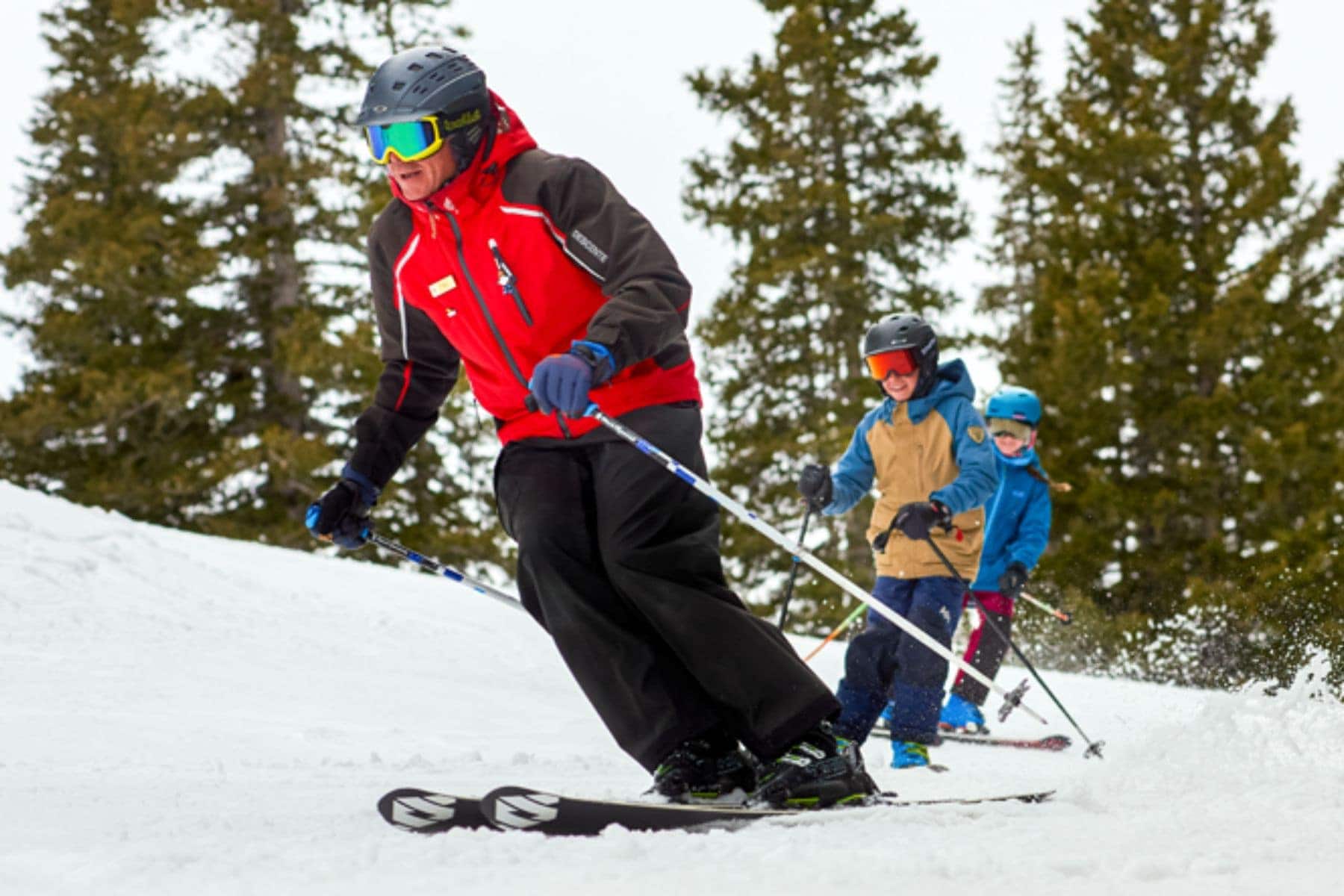 ski-santa-fe-resort-routine-skier