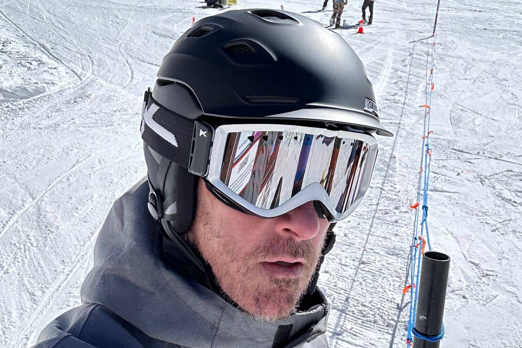 Smith Vantage Ski Snowboard Helmet Snow Sides
