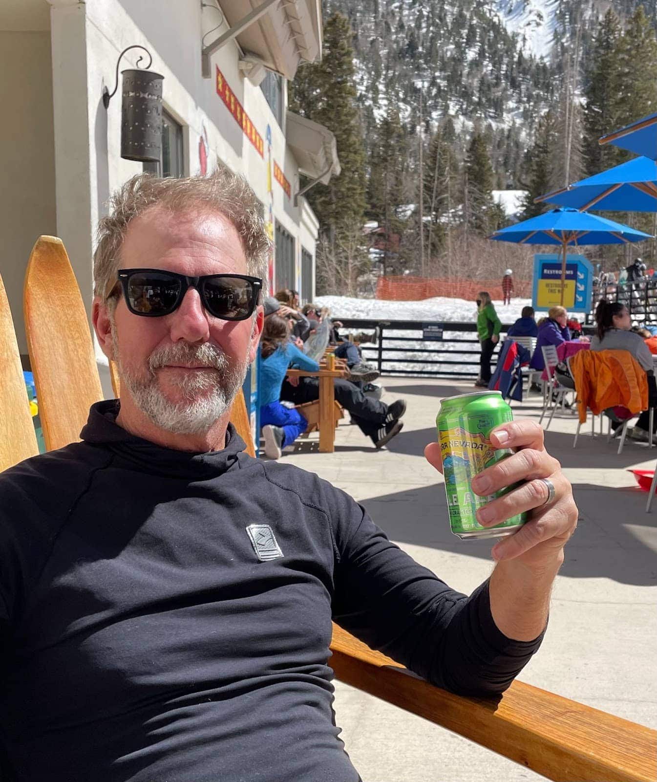 taos-ski-valley-ski-holding-beer