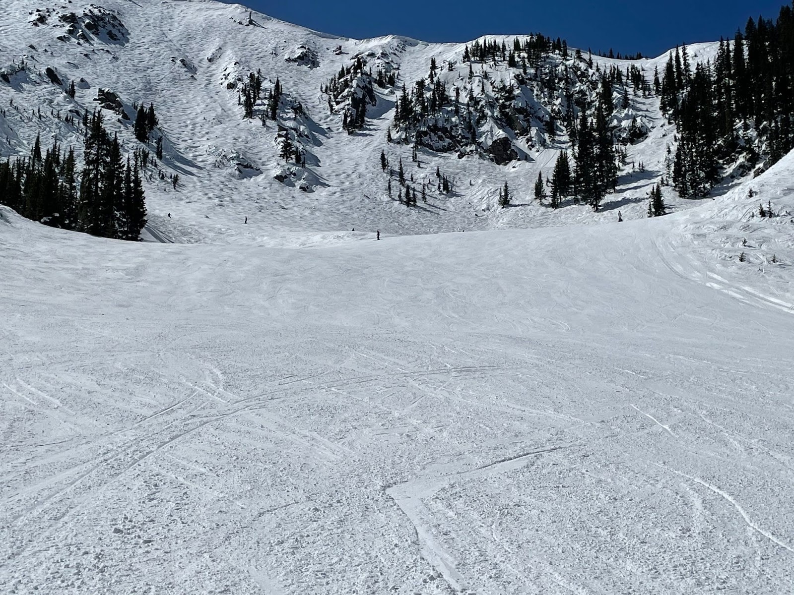 taos-ski-valley-ski-sunny